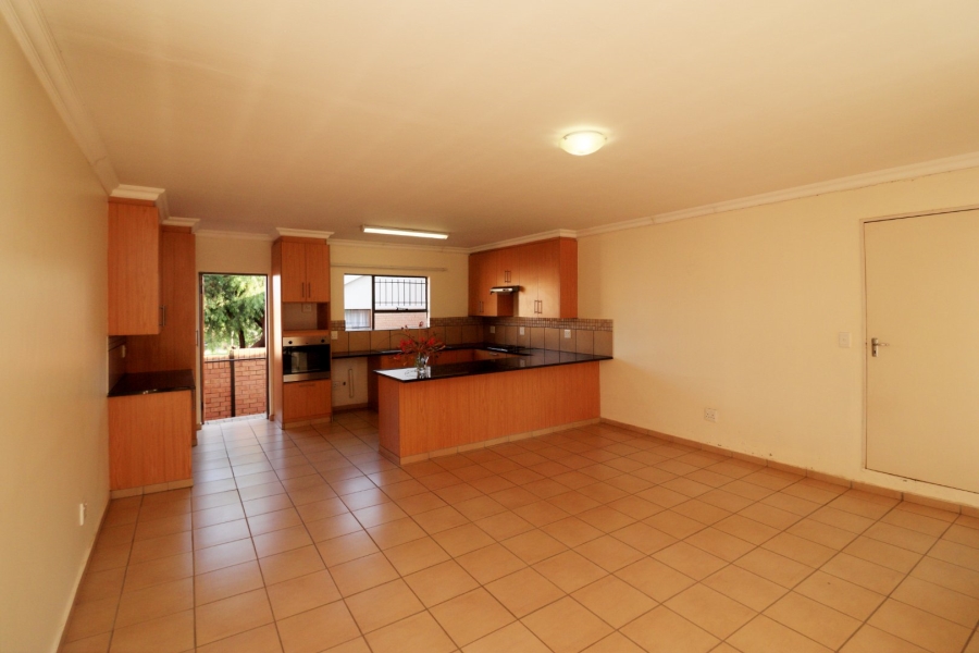 2 Bedroom Property for Sale in Langenhovenpark Free State
